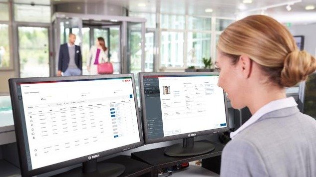 Améliorez le processus d'accueil des visiteurs avec la visualisation complète du tableau de bord récapitulatif